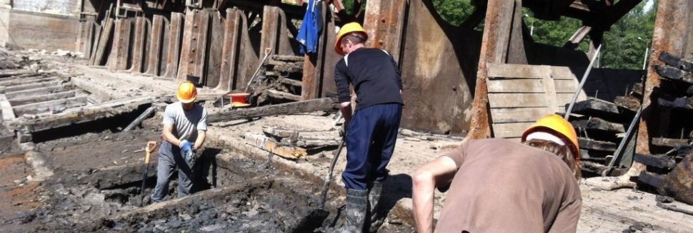 Outsourcing Legal Entities